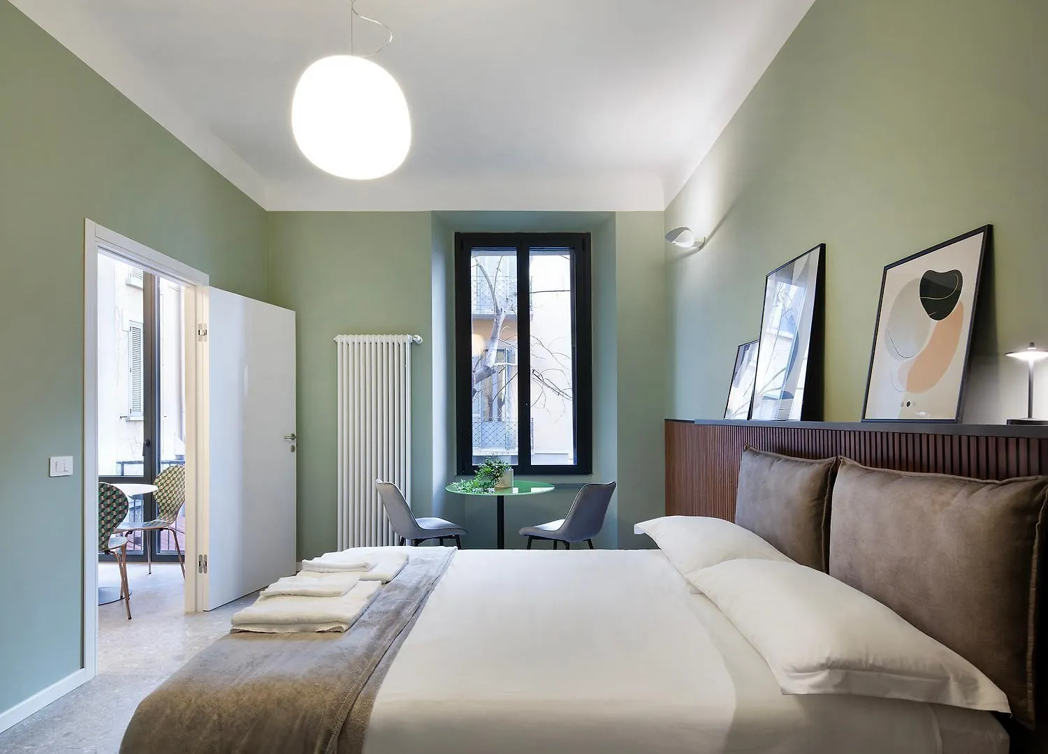 Milan Central Station Apartment