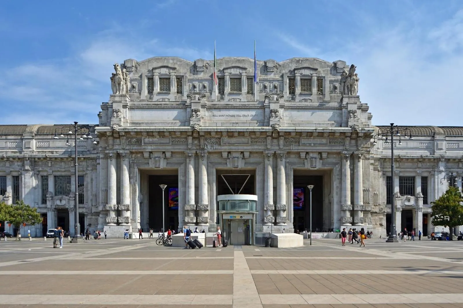 Apartment Milan Central Station Italy